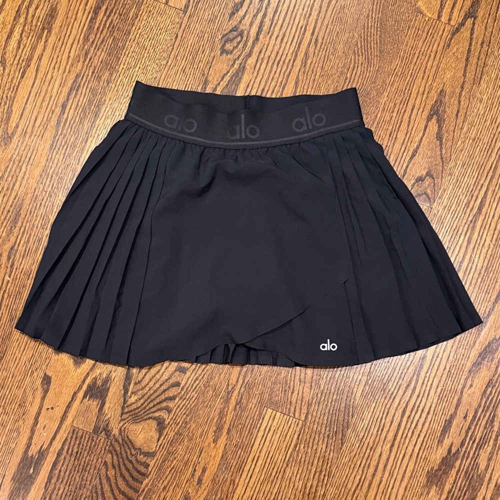 B19 ALO Yoga Workout Preppy Fashion Black Pleated Skort